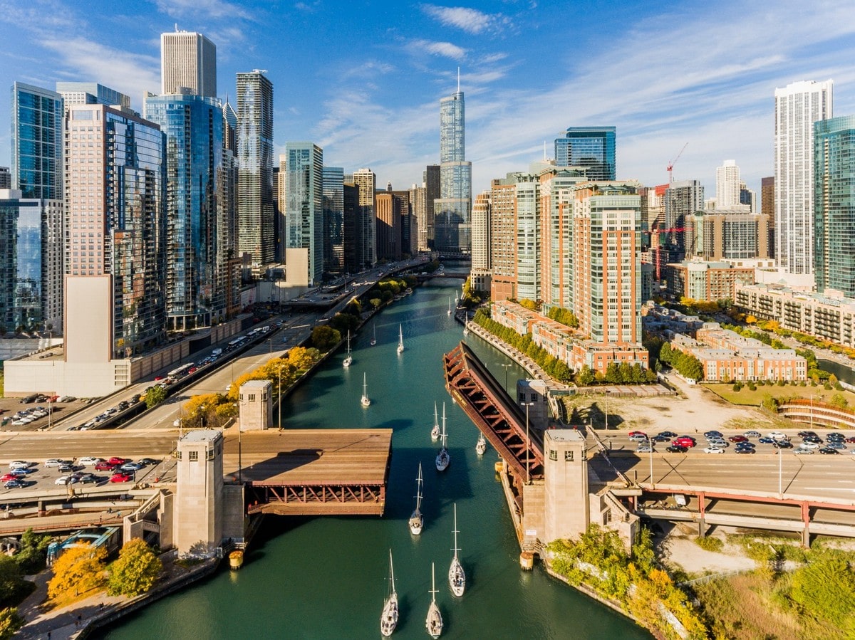 20 Interesting Places in Chicago South Loop to Visit